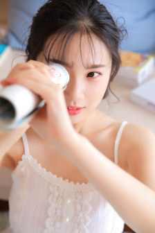 情窦初开的小姑娘